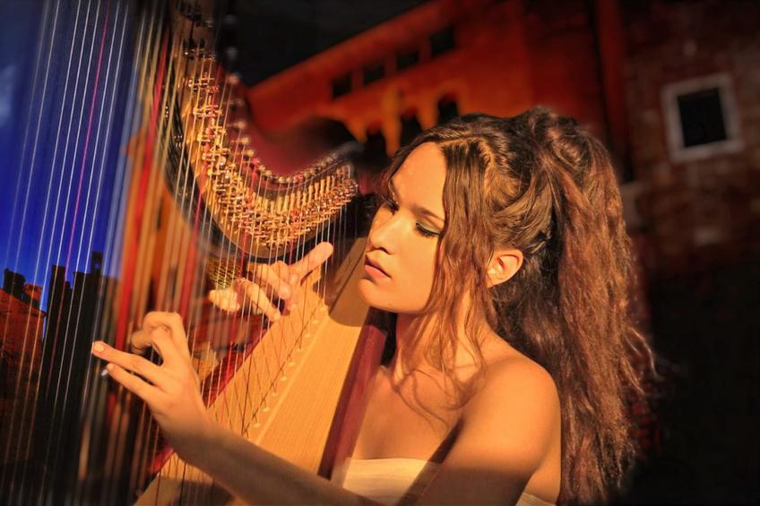 Paola Gregoric - Harp